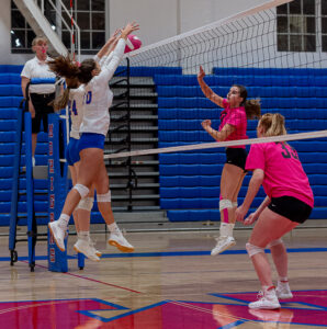 Morgantown defeats University in 5 sets